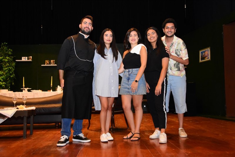 Perfect Strangers play at LAU